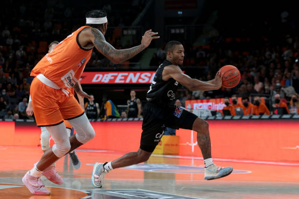 型引援策略 型引援策略